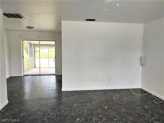 2nd image of 505 Jefferson Dr