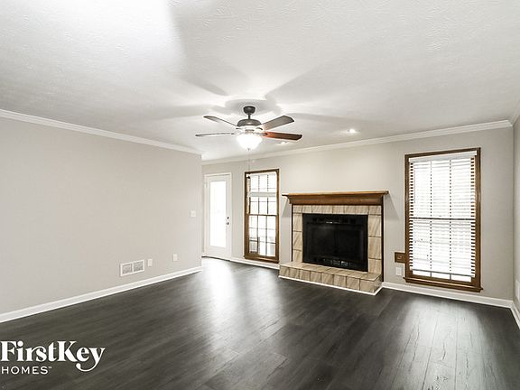 2nd image of 1761 Sacketts Dr