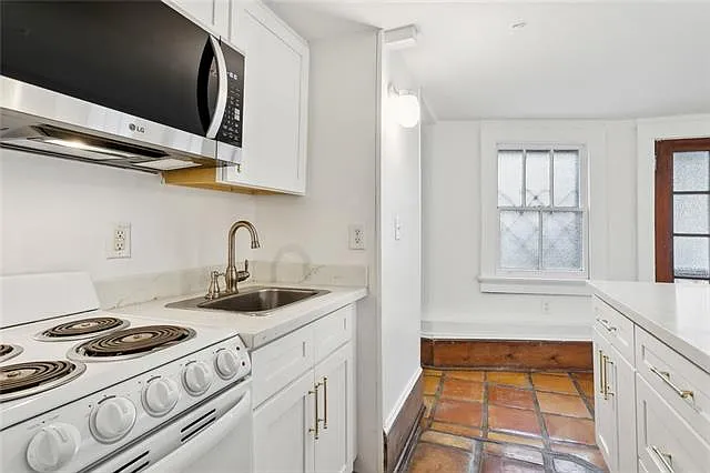 6204 Delord St — Photo 4