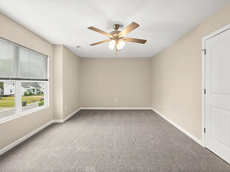 8035 E Glen Rd — Photo 33