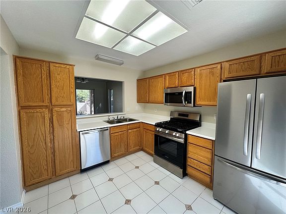 5th image of 8700 Shorecliff Dr