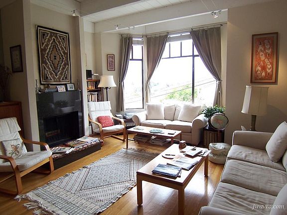 2nd image of 1318 Noe St