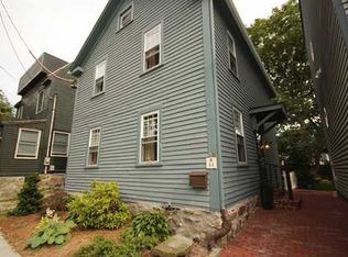 11 Bacheller St, Newport, RI 02840