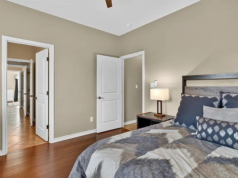 15134 S Barataria Dr — Photo 33