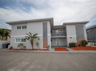 11975 3rd St E APT 2, Treasure Island, FL 33706