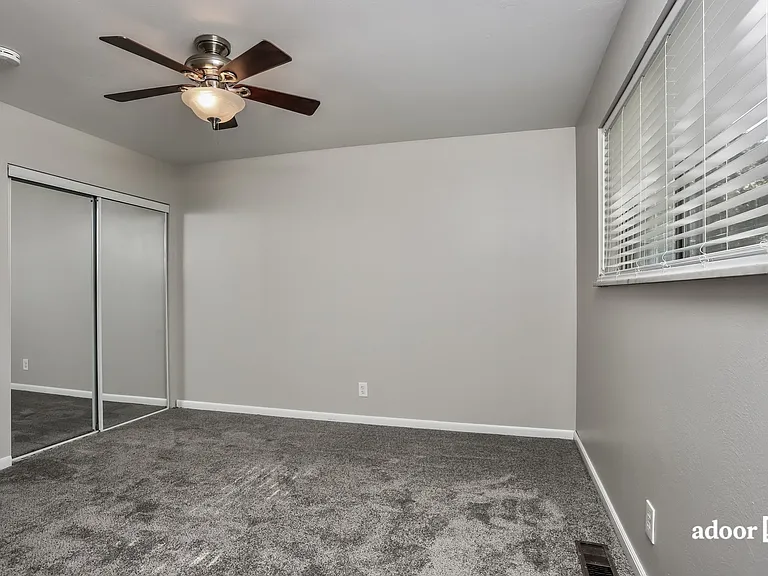2140 Danelle Dr — Photo 11