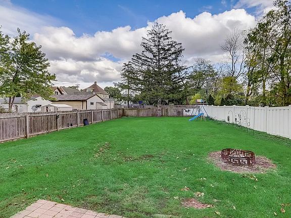 3rd image of 515 Oakland Ave #1