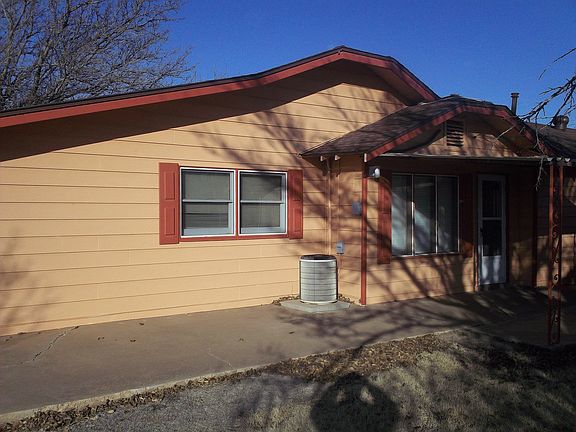 4th image of 909 Avenue C