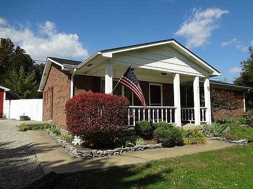 2nd image of 325 Robert Taylor Ln