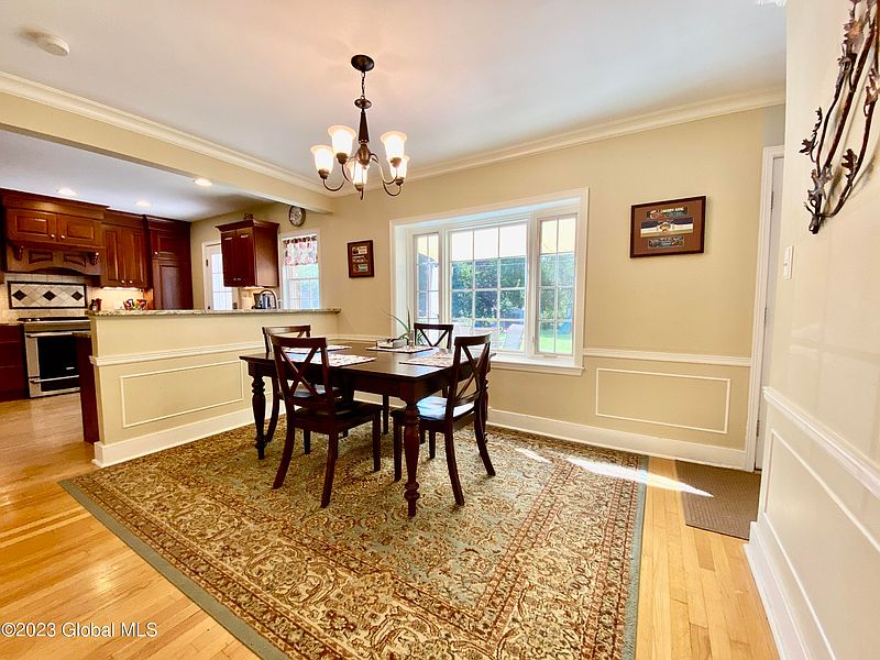 5th image of 901 Karenwald Lane Lane