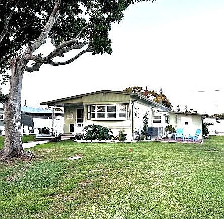 3rd image of 5463 Orange Ave