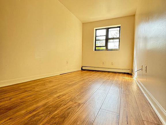 3rd image of 972 Gates Ave Floor 2