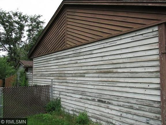 2nd image of 11154 Quincy Blvd NE