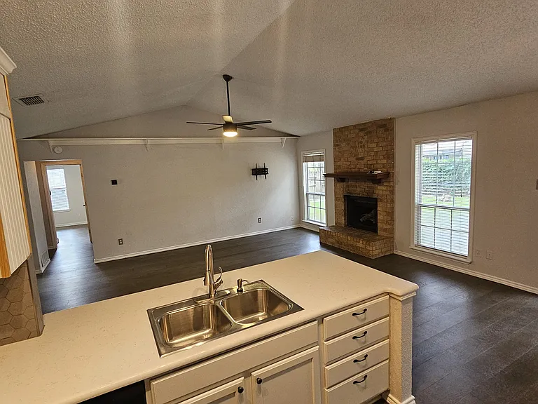 416 Thorn Wood Dr — Photo 24