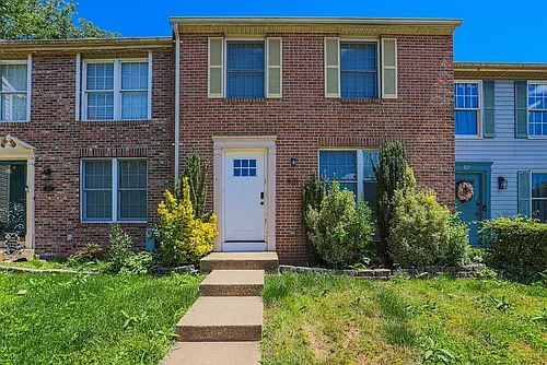 831 Comer Sq Photo 1