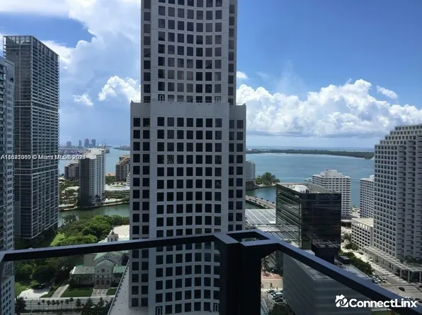 68 SE 6th St #2605, Miami, FL 33130