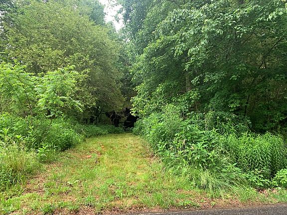 2nd image of 805 Bethabara Rd