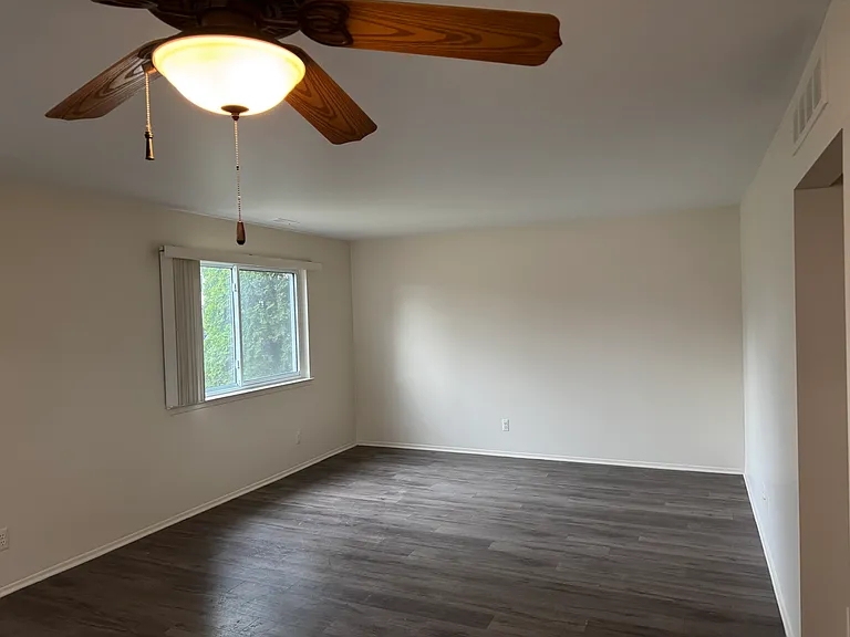 1034 Kelley St — Photo 5