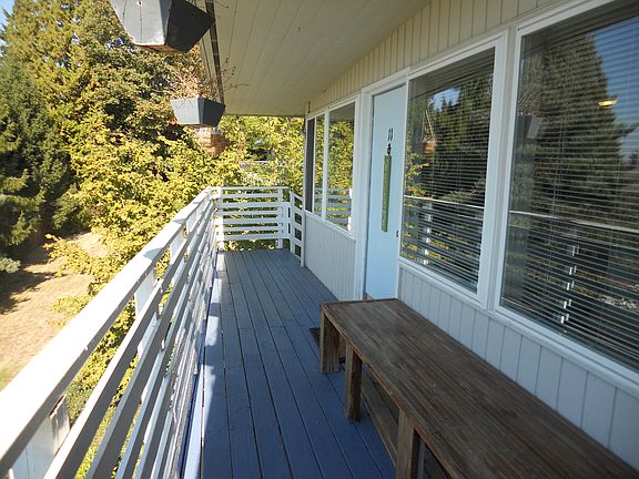 5th image of 10224 NE 62nd St APT 11