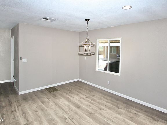 5th image of 9321 E Olive Ln S