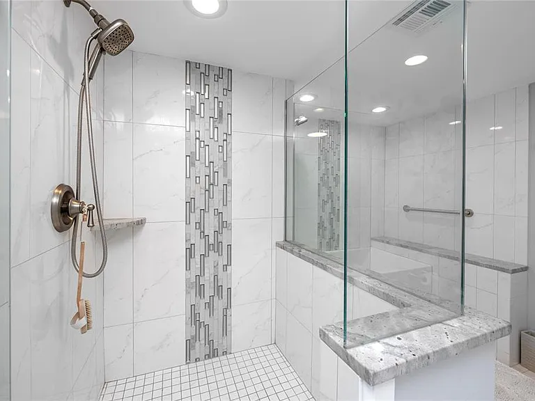 420 64th Ave #A — Photo 29