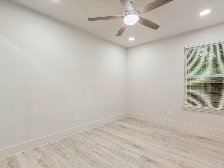 1310 E Red Cedar Cir — Photo 15