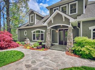 585 Jackson Rd, Fletcher, NC 28732