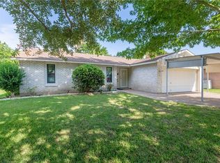 6907 Lunar Dr, Austin, TX 78745