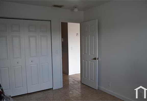 5th image of 2721 Avenue S APT D2