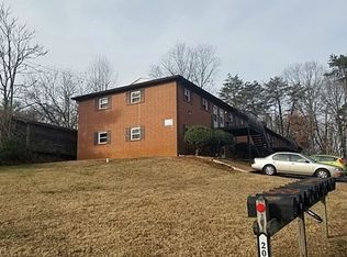 205 N Main St APT L, King, NC 27021