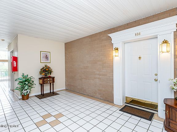 3rd image of 8502 Atrium Dr