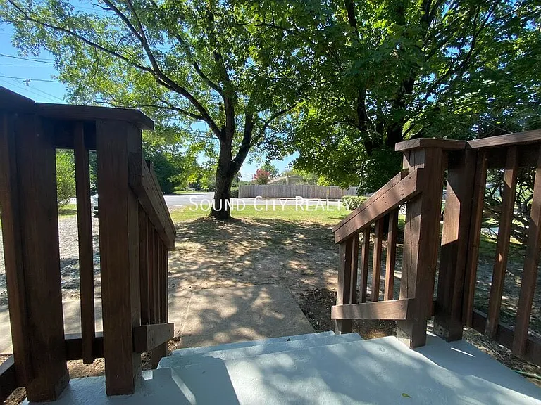 3232 Hinkle Dr — Photo 23