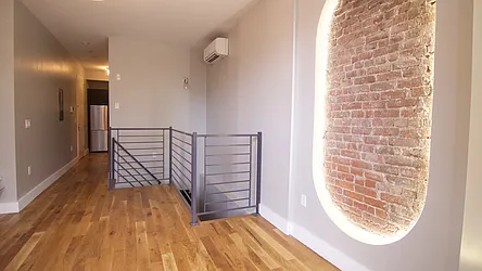 Rented by Space Link Realty