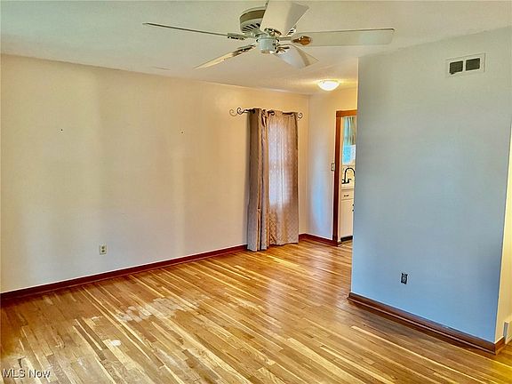 4th image of 4351 W 187th St