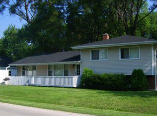 152 N Elmwood Ave, Wood Dale, IL 60191