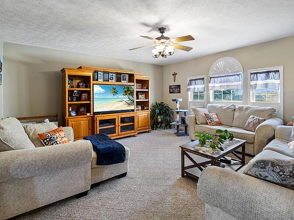 5th image of 8909 Cobbler Ln