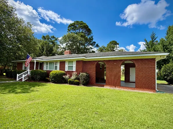 1619 Woodrow Ave, Dublin, GA 31021