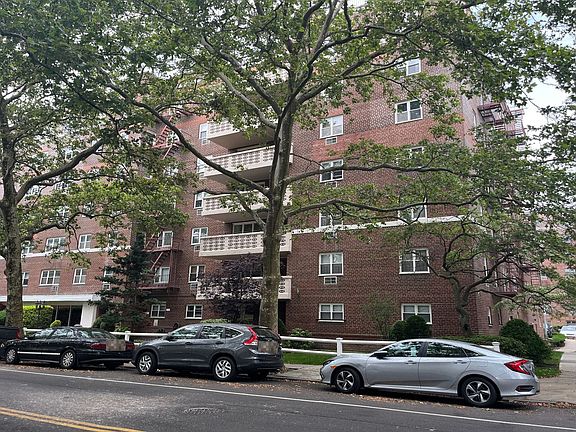 2nd image of 151-40 88th St