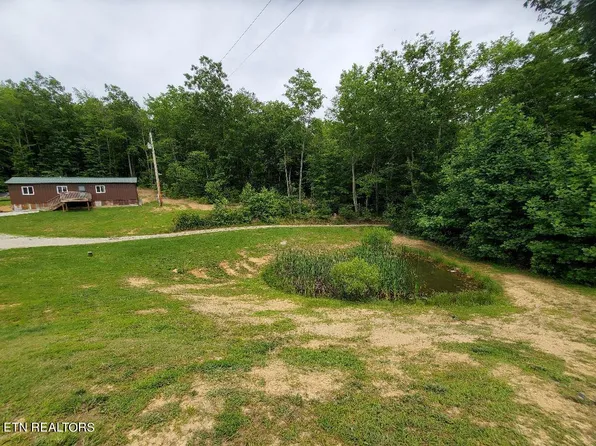 2579 Campground Rd, Sunbright, TN 37872
