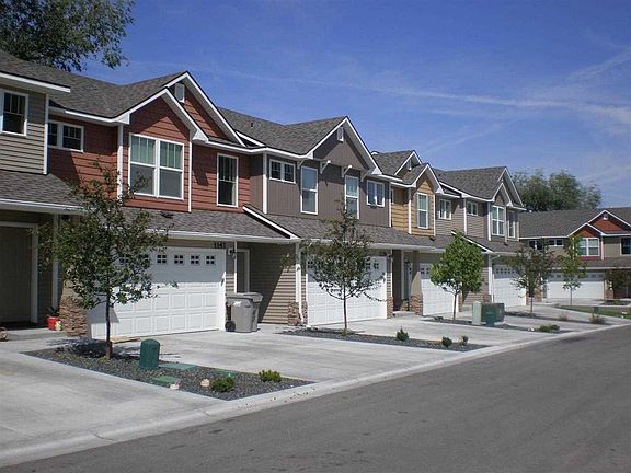 2nd image of 1154-1132 S Barberry Pl