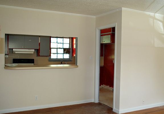 3rd image of 3507 Milan Dr