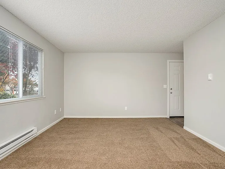 1508 Valley Ave E — Photo 11
