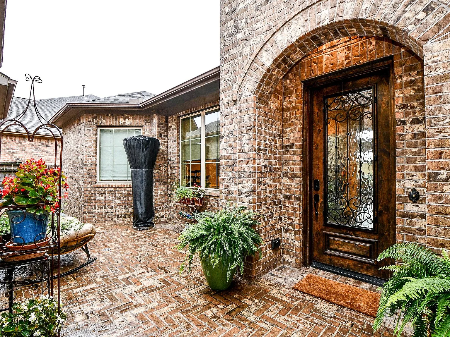 4 bed, 3.5 bath, 3259 sqft, $3,250 — Photo 3