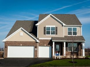 3591 Edgewood Ln, Carpentersville, IL 60110