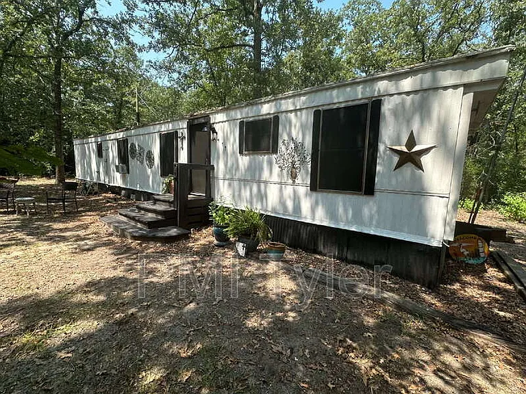 117 Little Acorn Cv — Photo 11