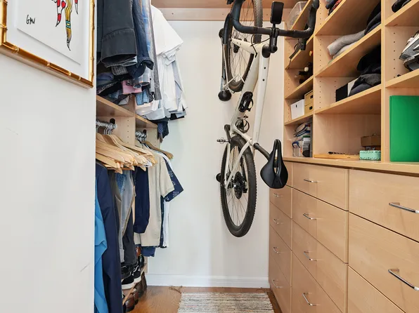 599 West End Avenue image 11 of 15