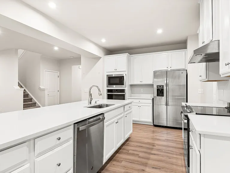 815 Dean Dr — Photo 20