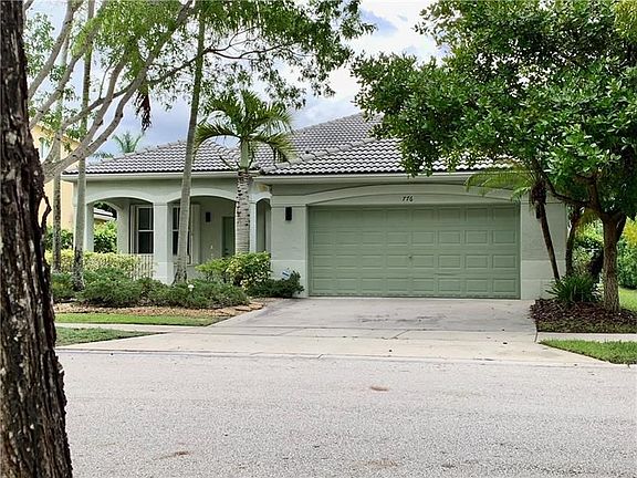 2nd image of 776 Lavender Cir