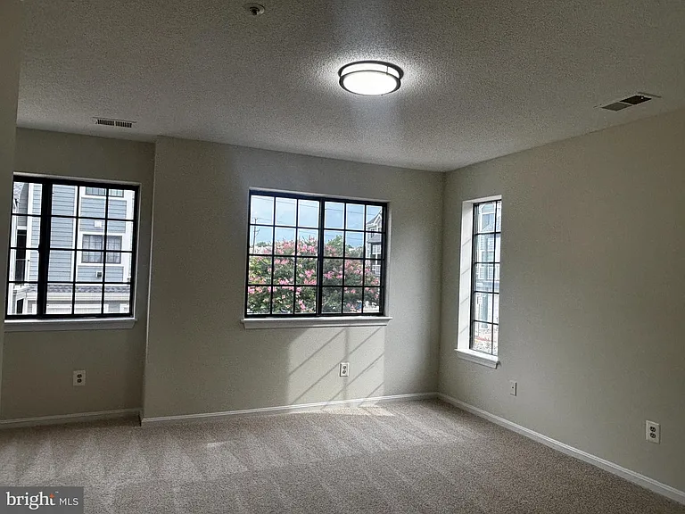 6001 Mersey Oaks Way #D — Photo 11