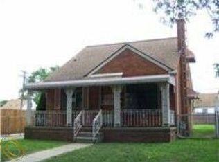 455 Champaign Rd, Lincoln Park, MI 48146